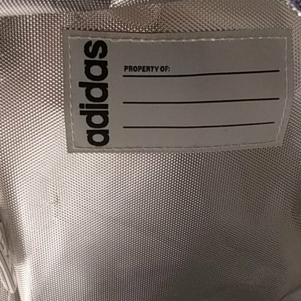 Adidas Lunch Box - Picture 6 of 6